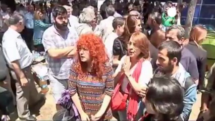 Istanbul, Piazza Taksim ospita la preghiera del venerdì