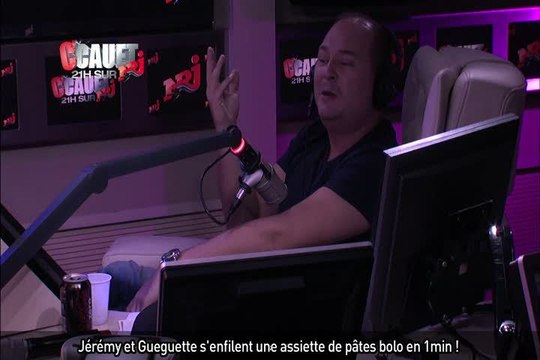 Jérémy et Gueguette s'enfilent une assiette de pâtes bolo en 1min !