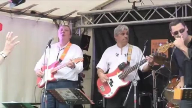 BLUE SHADOWS R&B ( -Move it NAMUR LIVE 2012 )