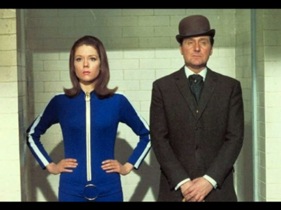 CHAPEAU MELON ET BOTTES DE CUIR GENERIQUE