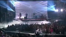 Miguel Kicks Girls in the FACE in Billboards Music Awards!!!