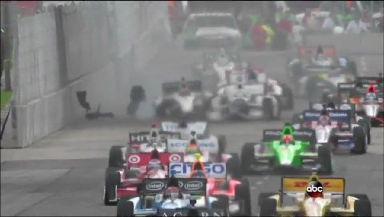 Indycar Detroit 2013 Race 2 Start big crash Allmendinger