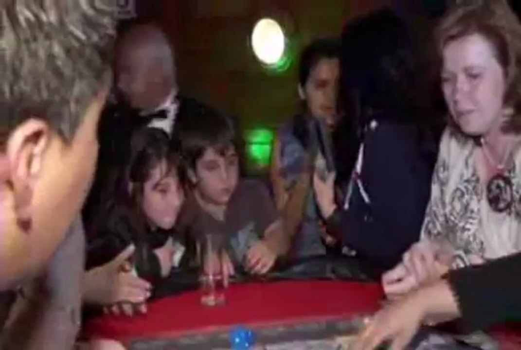 Celebra Victoria Ruffo su Día Internacional 2013