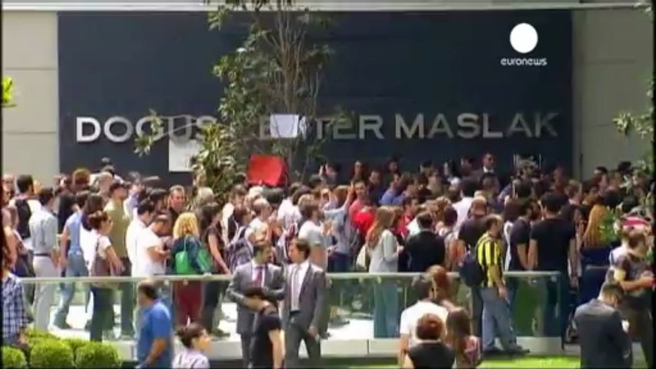 Turkey's media under fire: protests at NTV