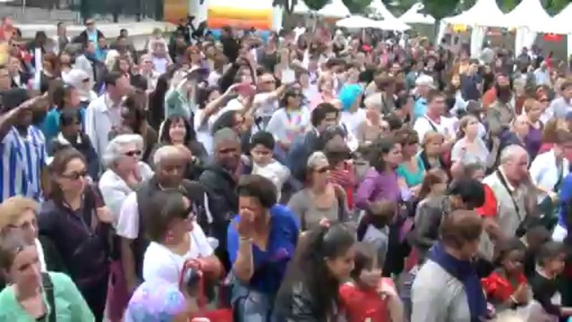 video réaliser par cameraman tahiri/ Fête des associations 2013 à Clichy : Les spectacle
