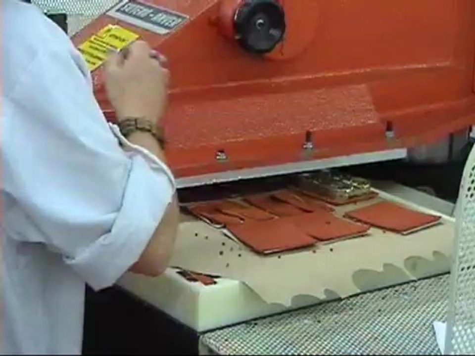 Presse à bras tournant