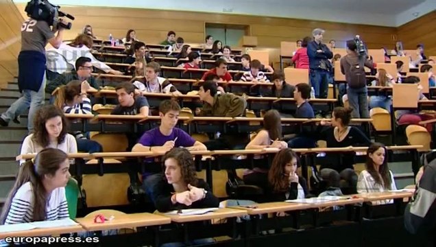 Nervios y tensión en el arranque de Selectividad