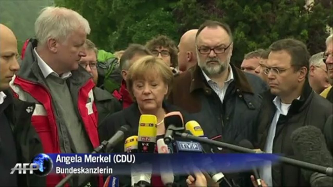 Merkel verspricht Flutopfern Soforthilfen