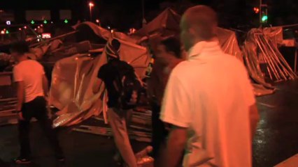 Besiktas- Police tirs de gaz sur manifestants