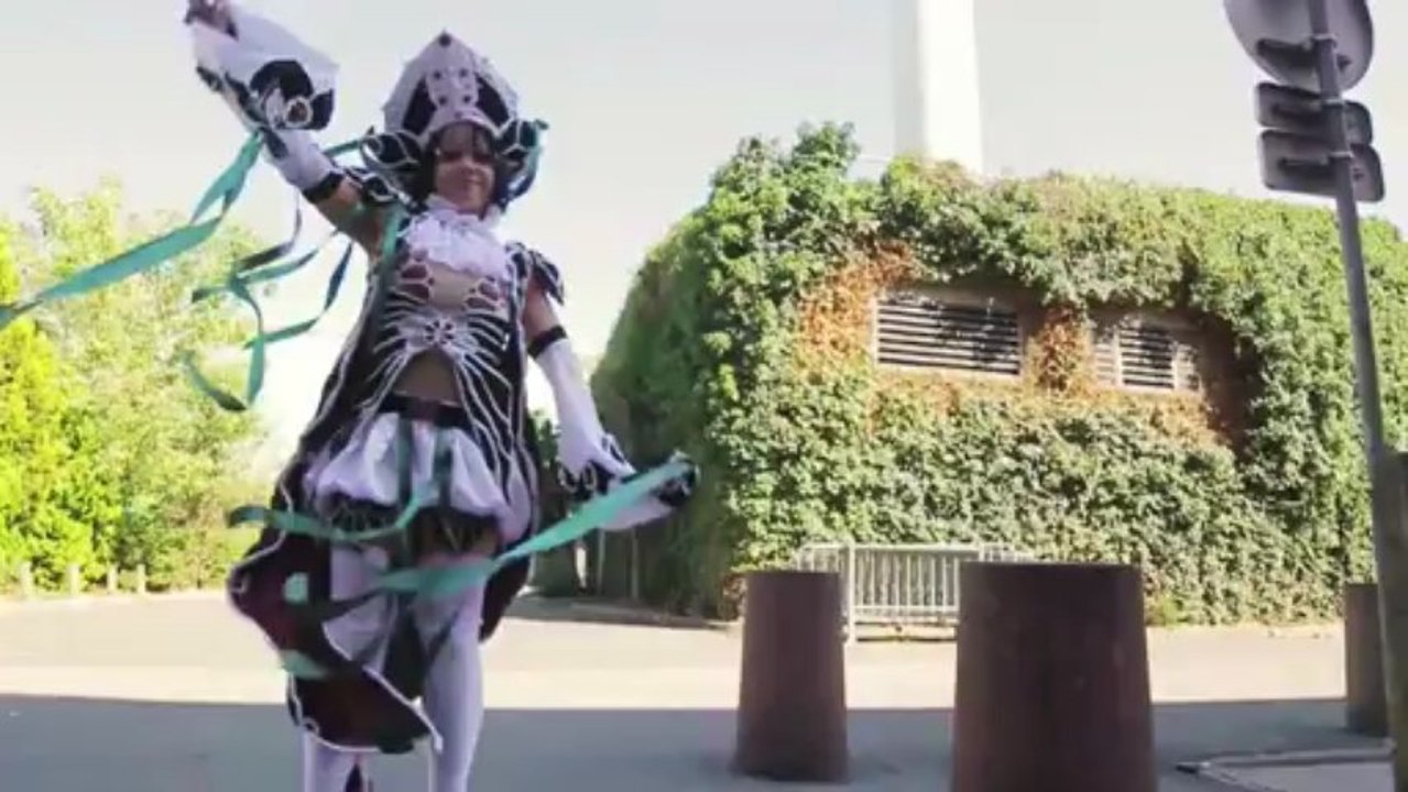 Japan Expo 2011 COSPLAY VIDEO 3-3