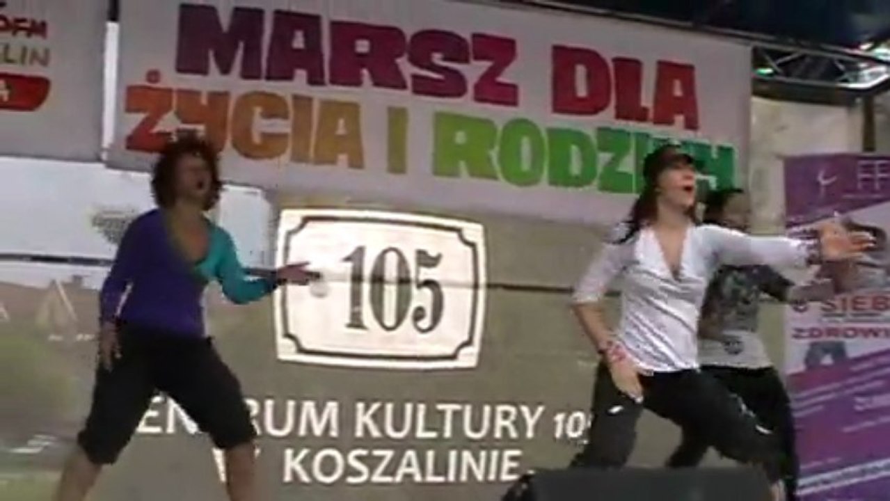 Zumba "Wytańczmy rekord w tańcu zbiorowym"