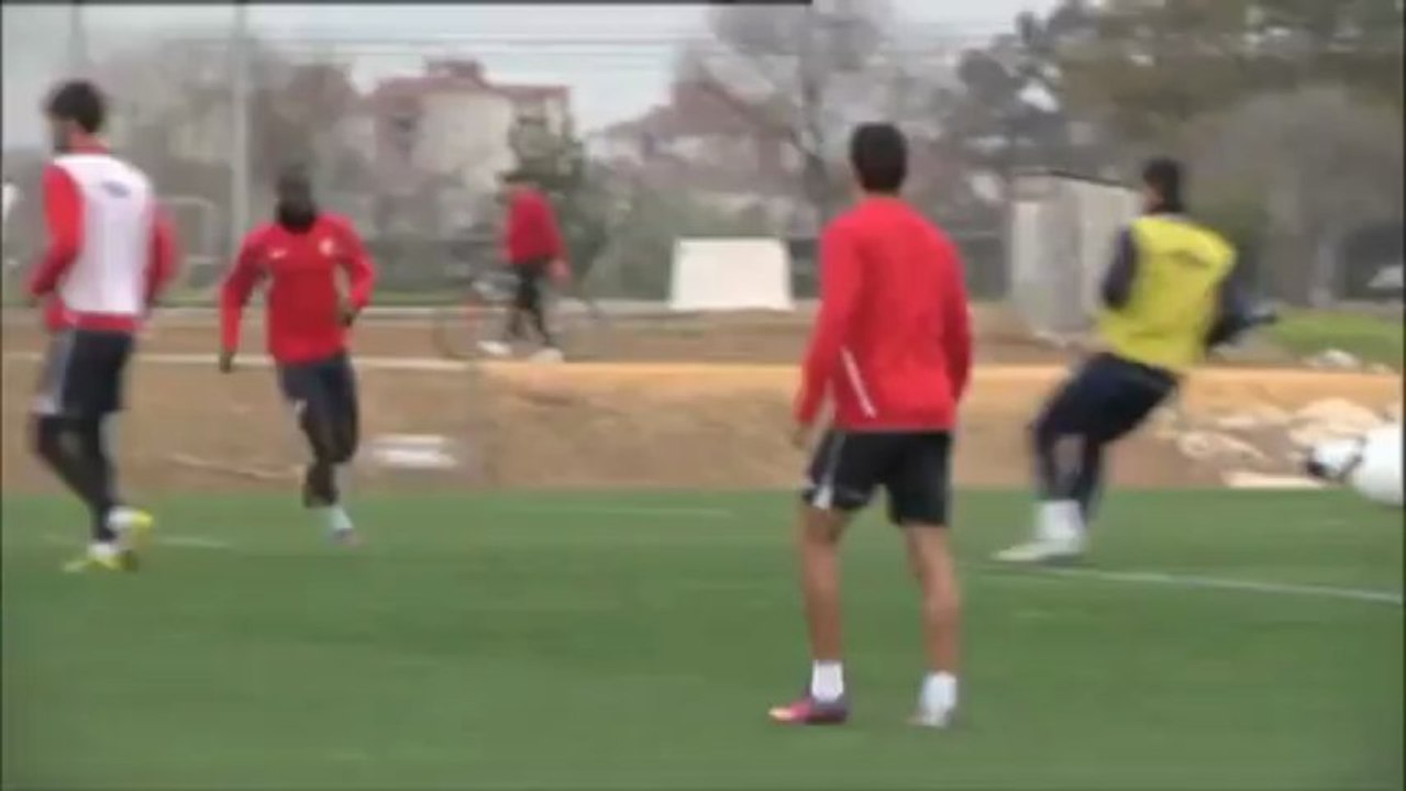 Jesus Navas vor Wechsel zu ManCity