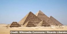 Americans Warned Against Visiting the Pyramids
