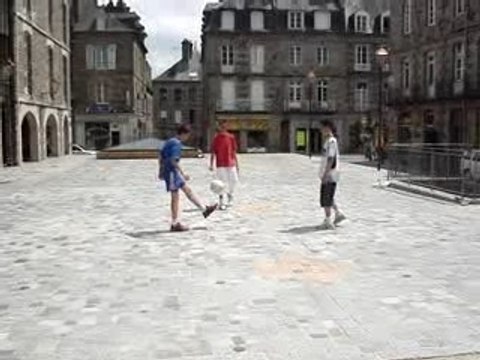 Lucas, Max et alex brésilienne