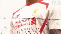 Le maillot extérieur de Liverpool pour la saison 2013-2014