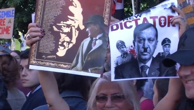 Turquie : un régime fasciste dénoncé à Paris