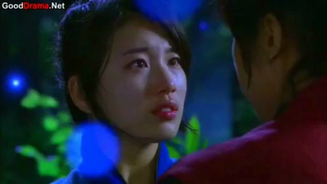 Kang Chi & Yeo Wol First Kiss