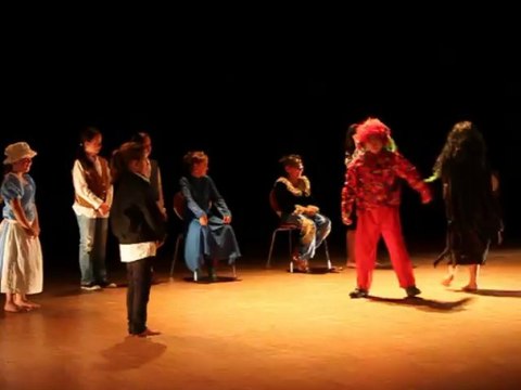 2013 Juin. SOUSTONS (Théâtre. Atelier Accueil Loisirs)