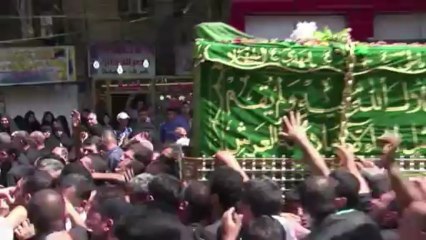 Video herunterladen: Iraqi Shiites mark ritual at Baghdad shrine