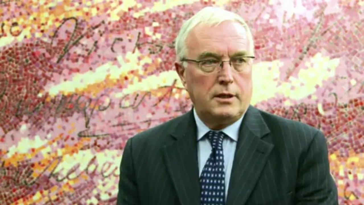 World cycling chief says never protected Armstrong