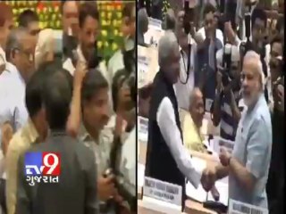 Modi, Nitish avoid looking at each other