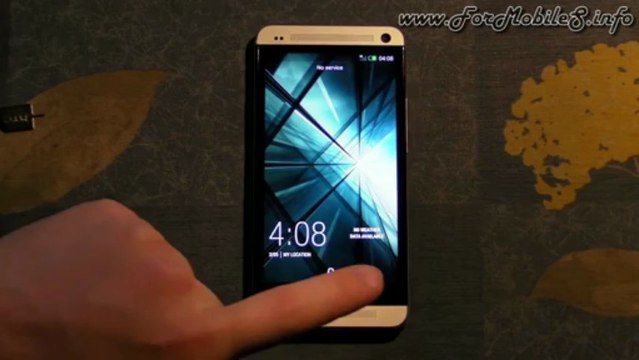 HTC One - Come inserire la micro SIM e primo avvio