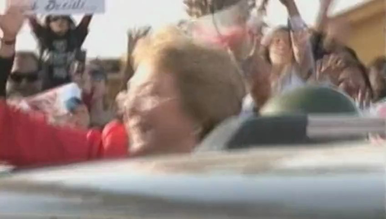 Protester spits in former Chilean president's face