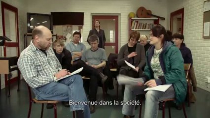 Eat Sleep Die - bande annonce VOST