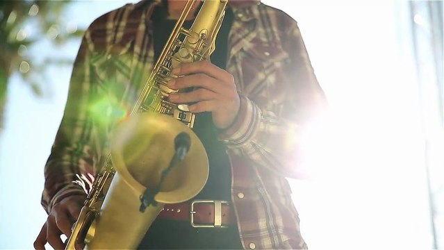 NEVER STOP : BABYLON CIRCUS VS COPS & STORM (Babylon Circus)