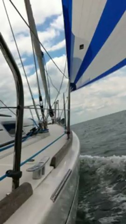 Spi asymétrique Dufour 40