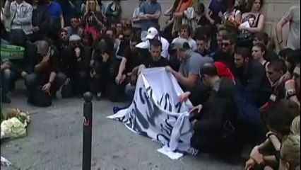 Agression mortelle de Clément : des "camarades rassemblés sur les lieux du drame