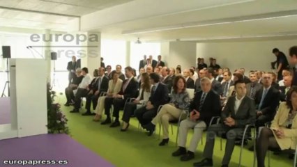 Los Príncipes de Asturias visitan la planta de Cinfa