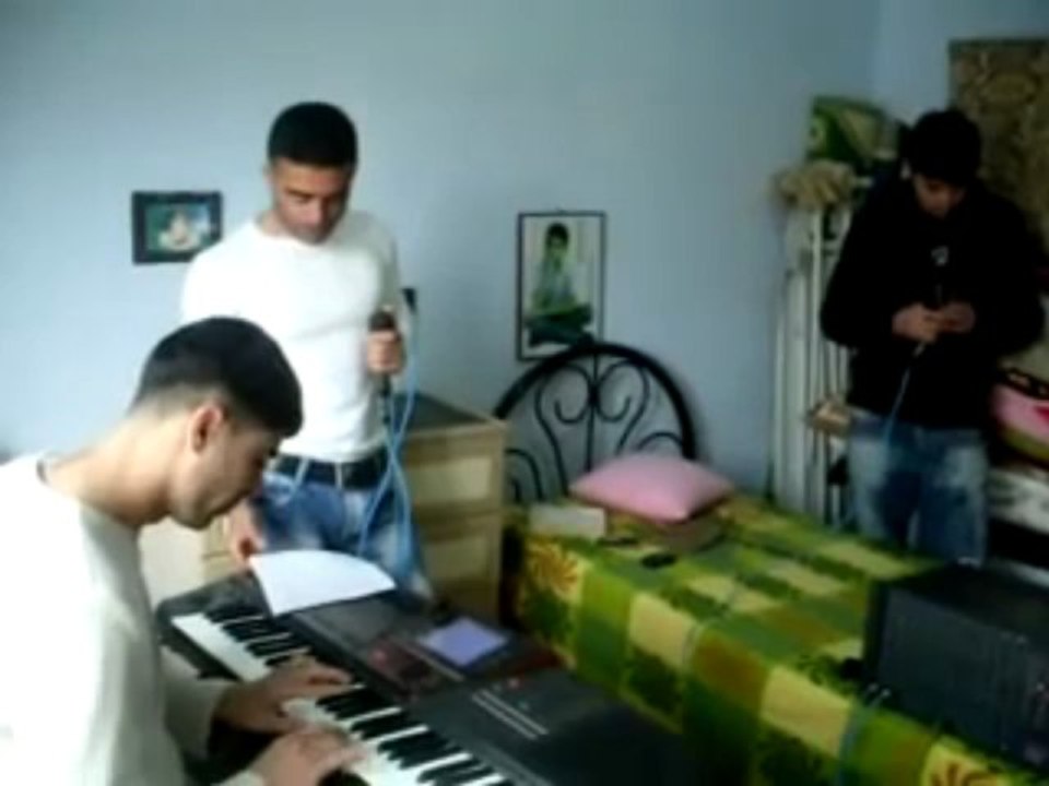Gokhan Elbadi ,Pianist Serkan SÖYLEYEMEDİM *****