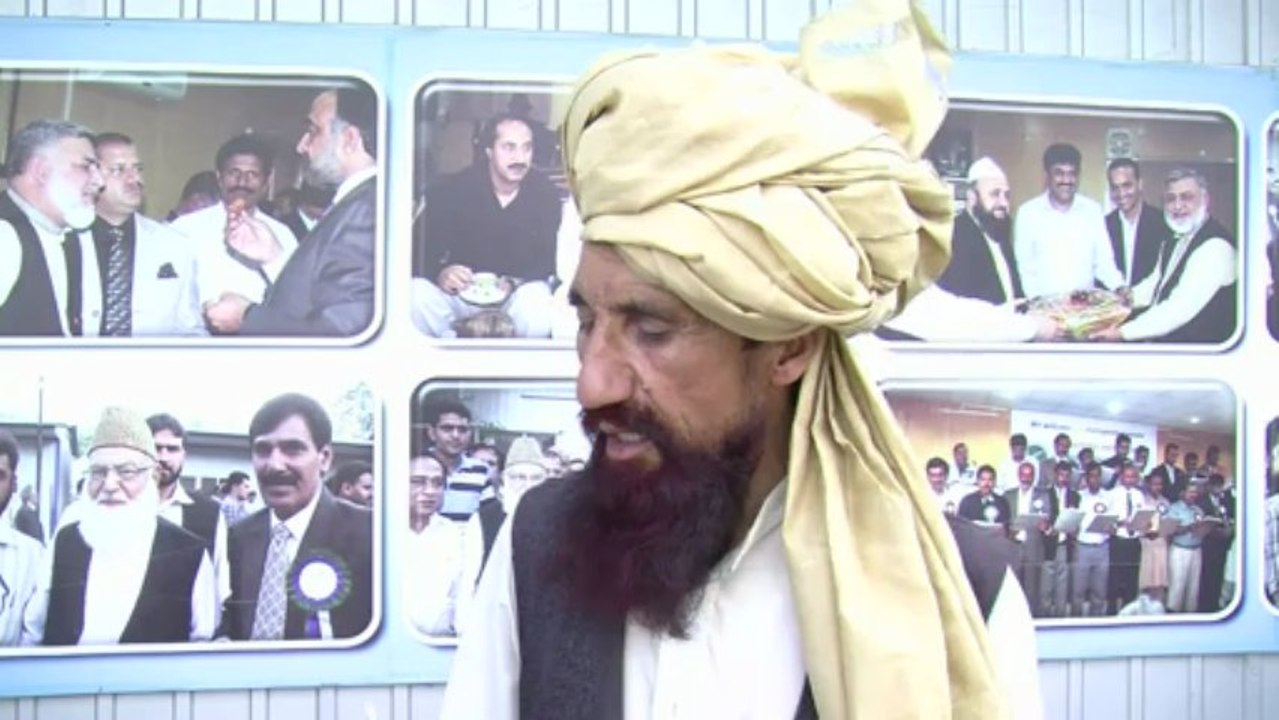 Pakistan families of victims demand halt to US drones