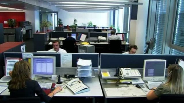 Aktien im Fokus: Versicherer sinken in Anlegergunst