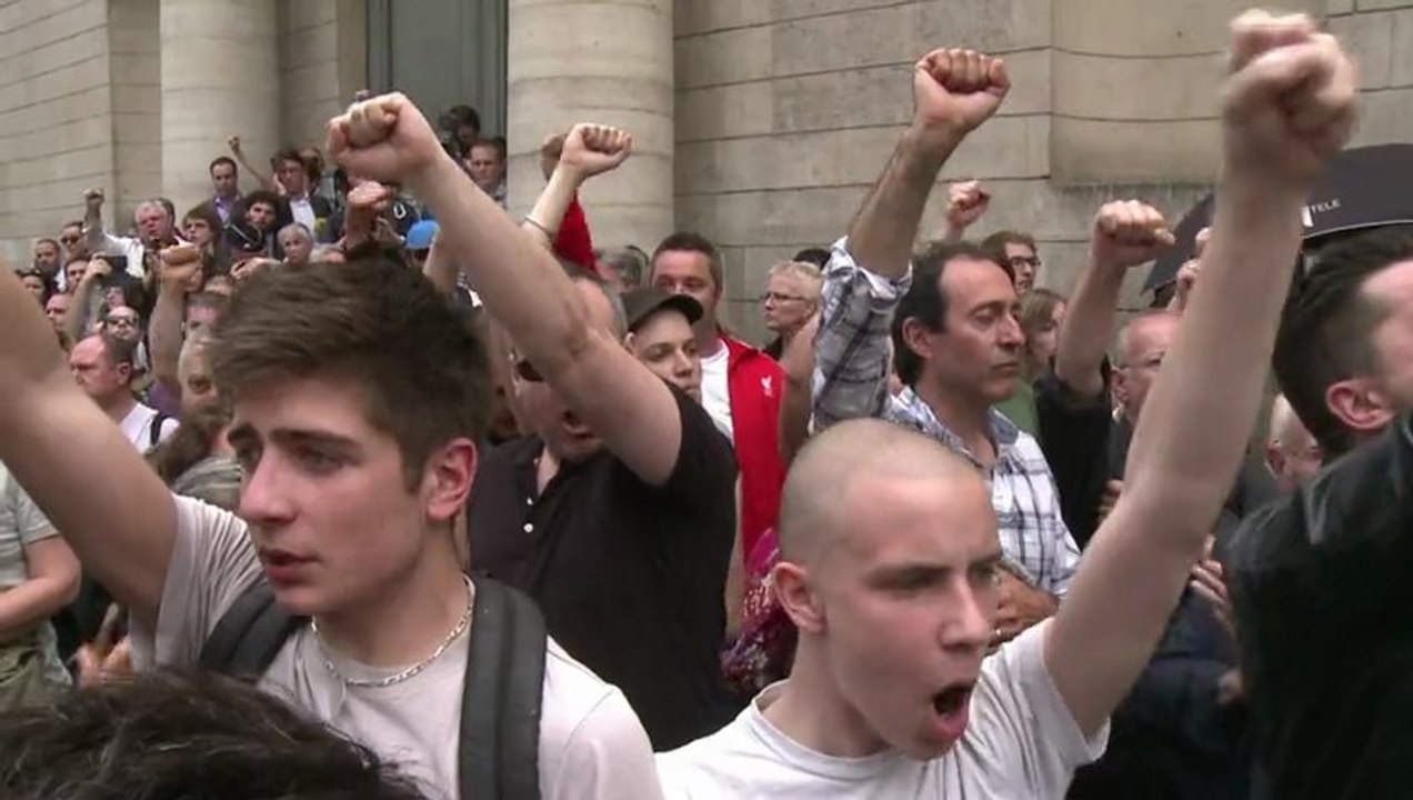Hommage à Clément Méric sur les lieux du drame