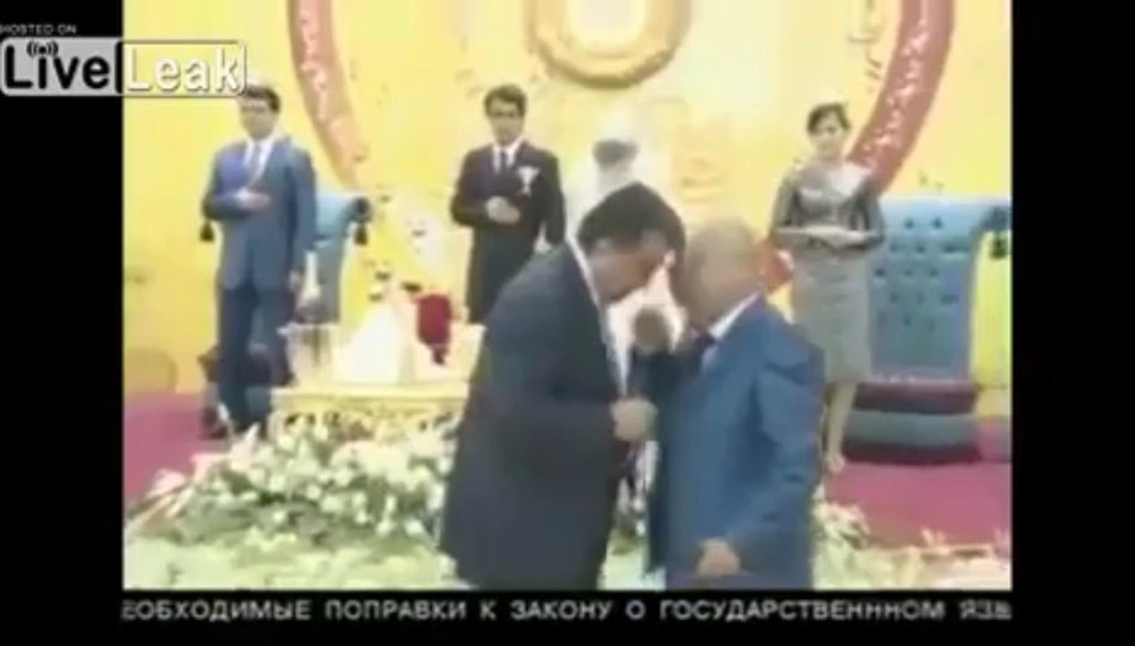 Ο τρελός χορός του Προέδρου του Tajikistan