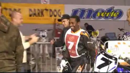 Top 20 - Vidéo : Stewart les premiers tours de roues !