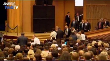 Χέρι χέρι ανακοίνωσαν το χωρισμό τους