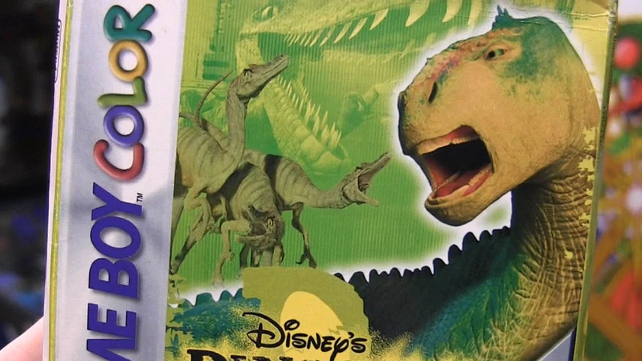 CGR Undertow - DISNEY'S DINOSAUR review for Game Boy Color