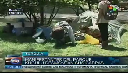 Desmontan carpas manifestantes en Ankara