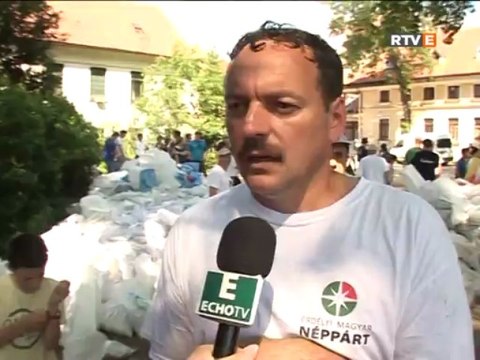 Kommentár Nélkül Árvízi Helyzet Pilismaróton 2013.06.08.
