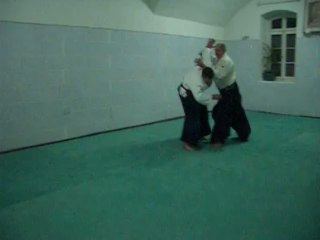 Katate dori - Soto kaiten nage 5è forme