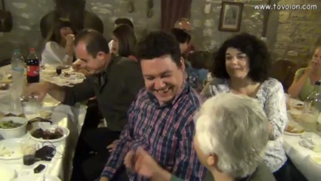 Tovoion News Channel ΣΑΒΒΑΤΟ ΒΡΑΔΥ ΓΛΕΝΤΙ ΣΤΟ ΣΠΙΤΙ ΤΟΥ ΓΙΩΡΓΟΥ ΣΤΟ ΑΓΙΑΣΜΑ ΒΟΪΟΥ 8-6-2013