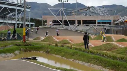 Fina Distrital de Bicicross 1a  Temporada 3a Manga.  Juvenil Principiantes.  Sebax Barragan www.bmxinternationalteam.com