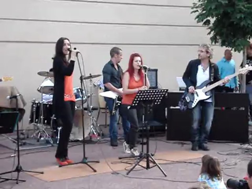 Bruno Mars Locked Out In Heaven Contes le 08.06.2013