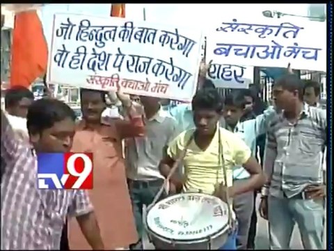 Modi's supporters celebrate as Rajnath names him election campaign chief
