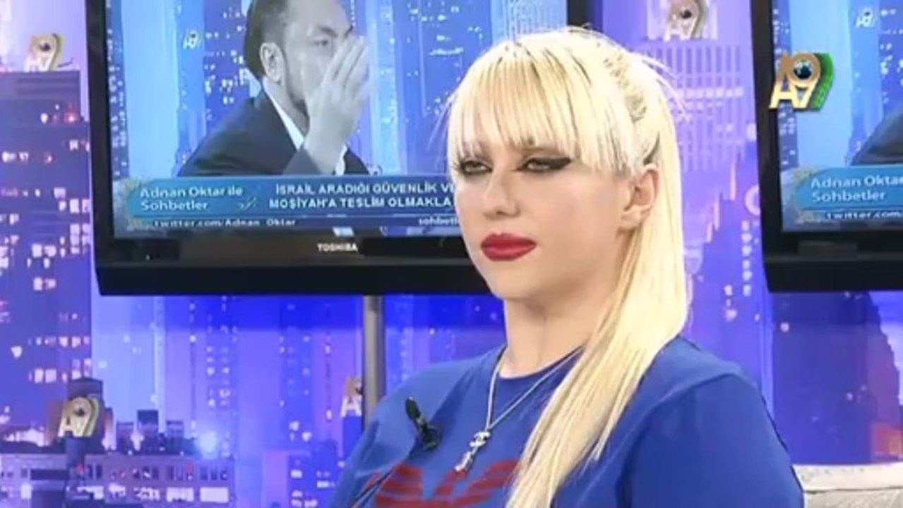 According to the Jewish creed, King Moshiach (Mahdi) is superior to the Israeli state. Jews will command by King Moshiach whose weapon will be love.