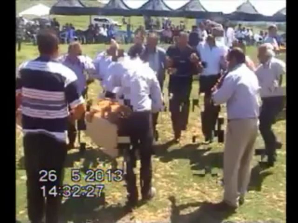 KIRLANGIÇ KÖYÜ 1. KEŞKEK ŞENLİĞİ HALAY 3