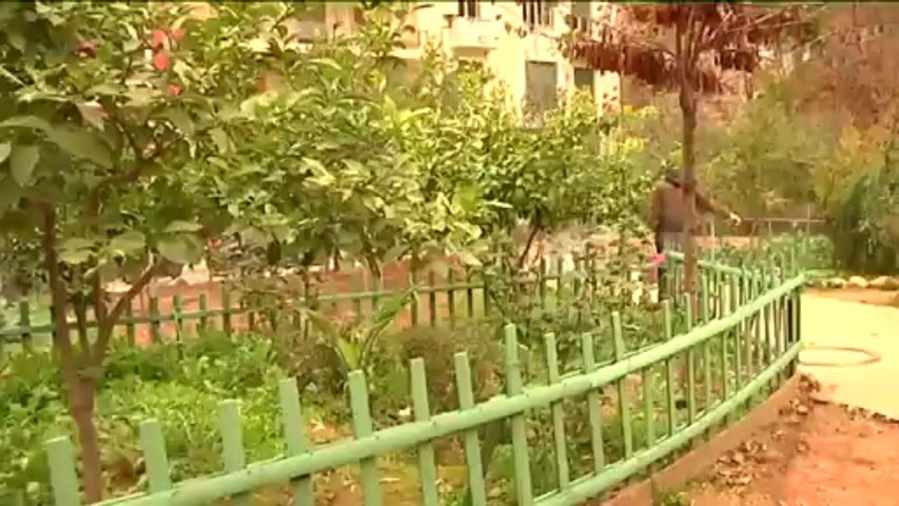 Enas Allos Kosmos_documentary [iliosporoi 2013]